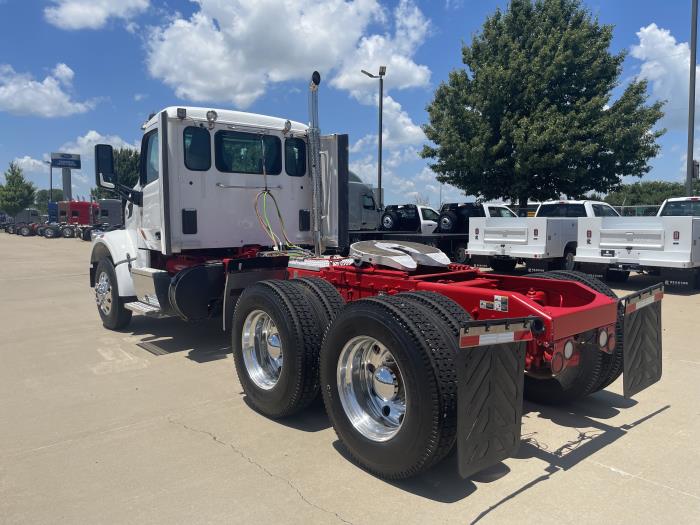2022 Peterbilt 567-11