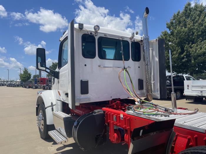 2022 Peterbilt 567-13