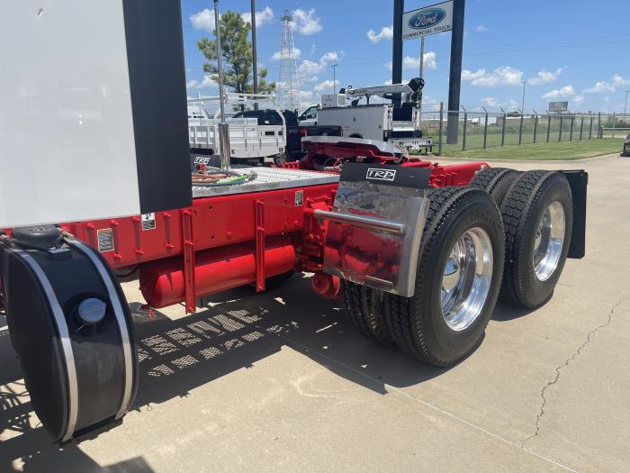 2022 Peterbilt 567-14