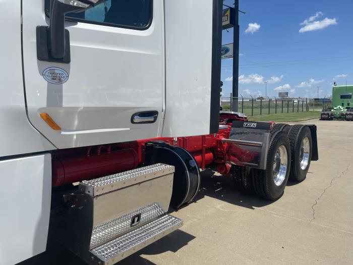 2022 Peterbilt 567-15