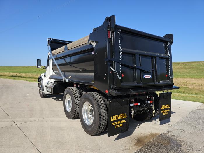2025 Peterbilt 548-3