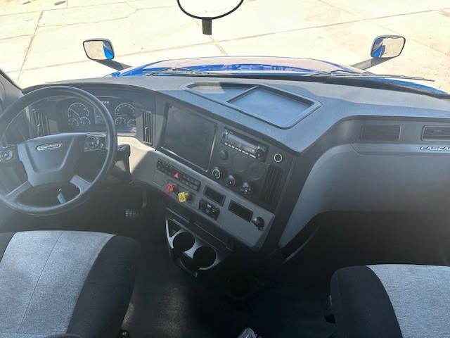 2021 Freightliner Cascadia-5