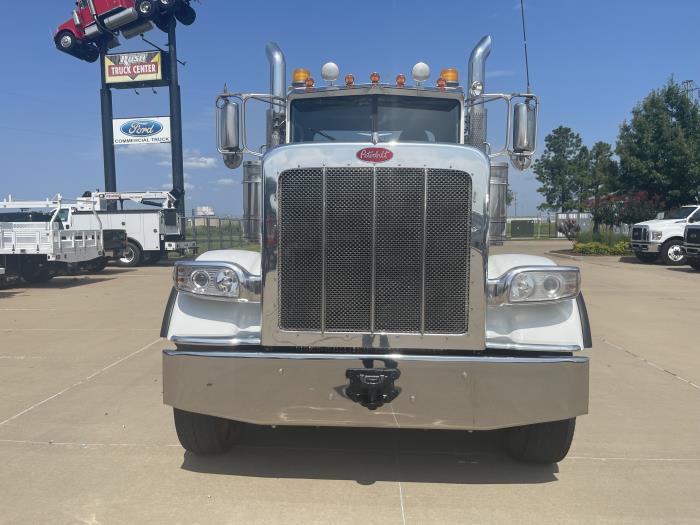 2015 Peterbilt 389-2