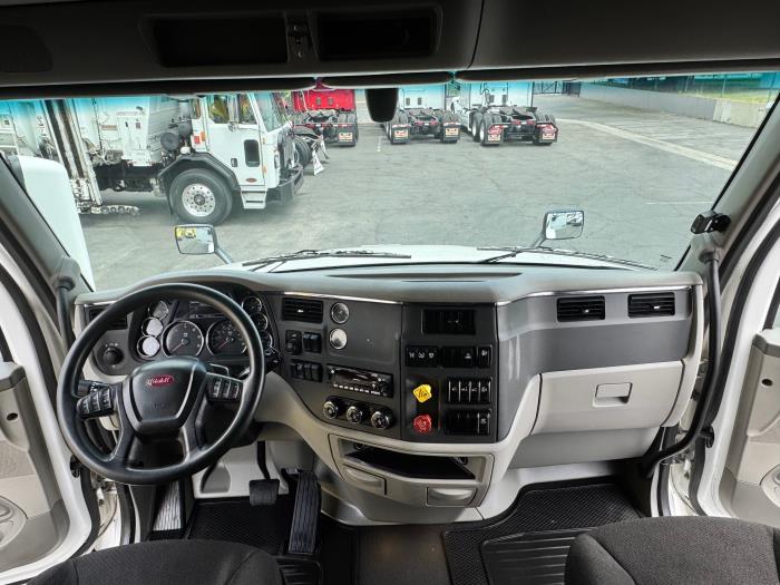 2021 Peterbilt 579-21