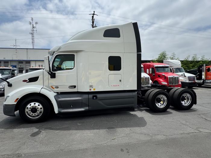 2021 Peterbilt 579-7