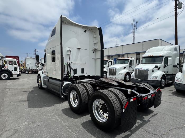 2021 Peterbilt 579-6