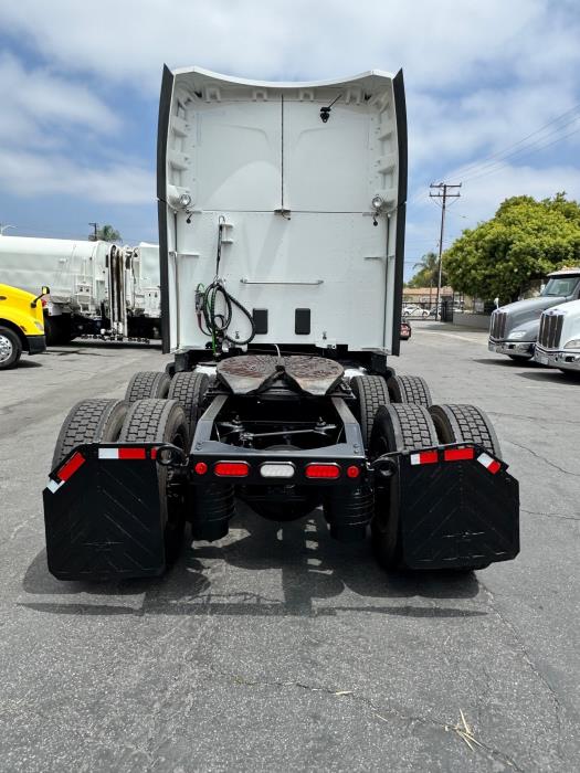 2021 Peterbilt 579-5