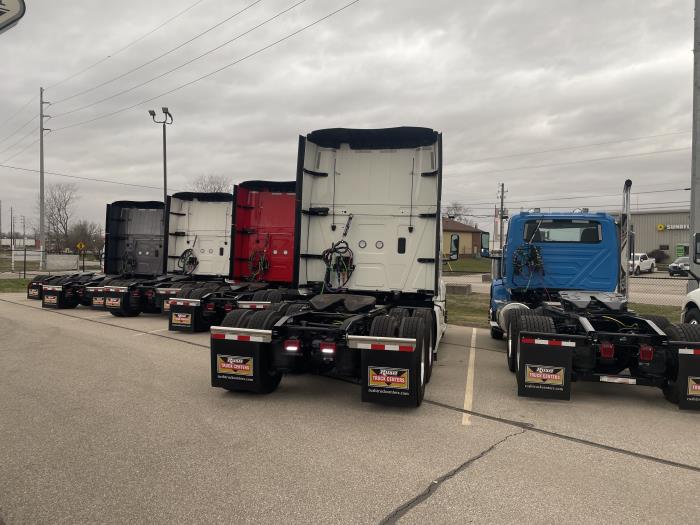 2026 International LT625 LT photo 4