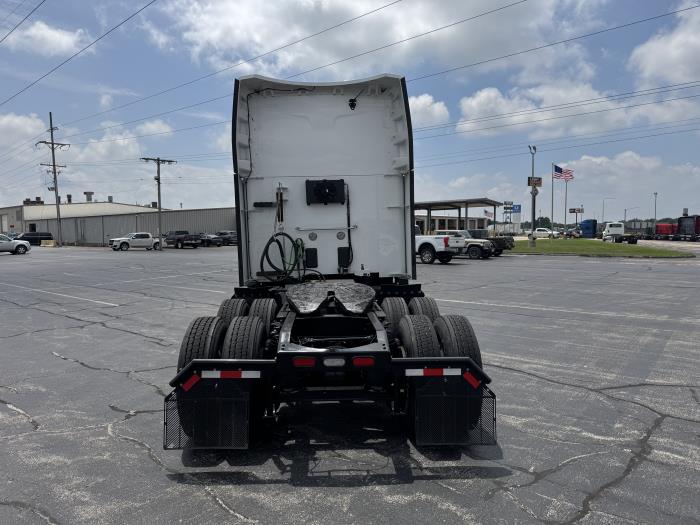 2022 Peterbilt 579-6