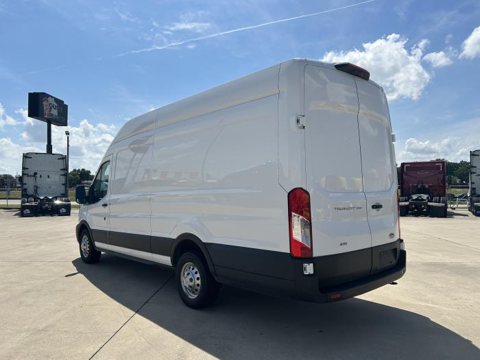 2023 Ford Transit-7
