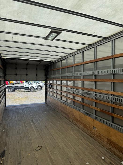 2019 International 4300-14