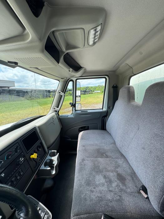 2019 International 4300-24