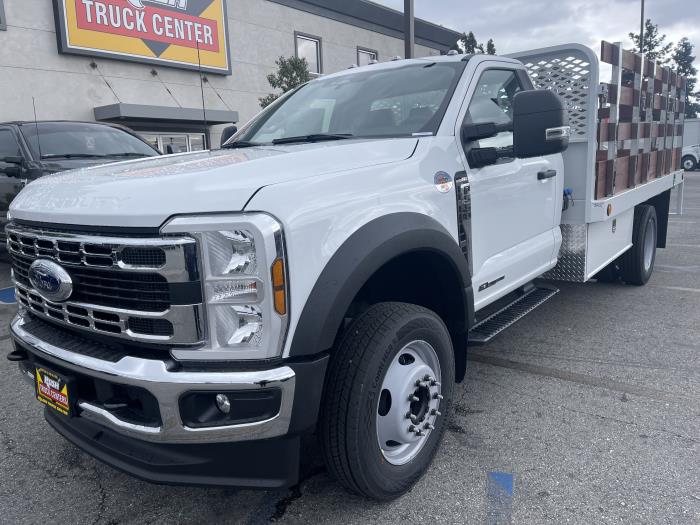 2025 Ford F-550-1