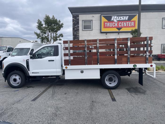 2025 Ford F-550-2