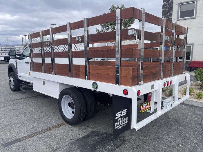 2025 Ford F-550-3