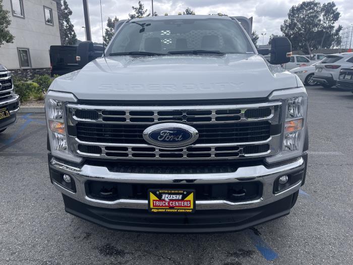 2025 Ford F-550-7