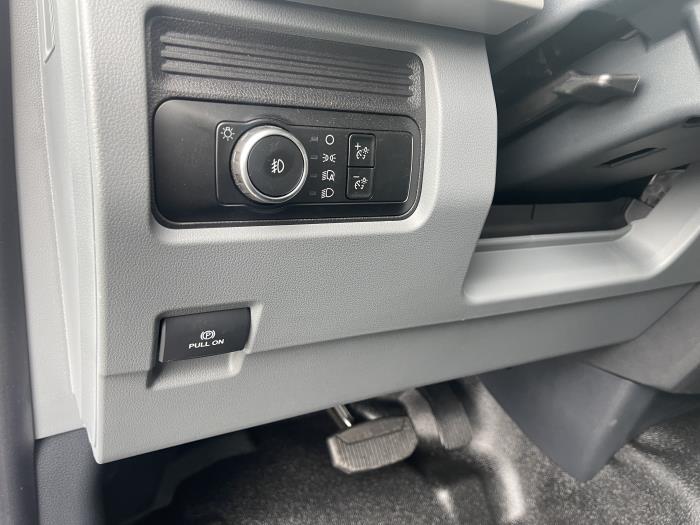 2025 Ford F-550-21