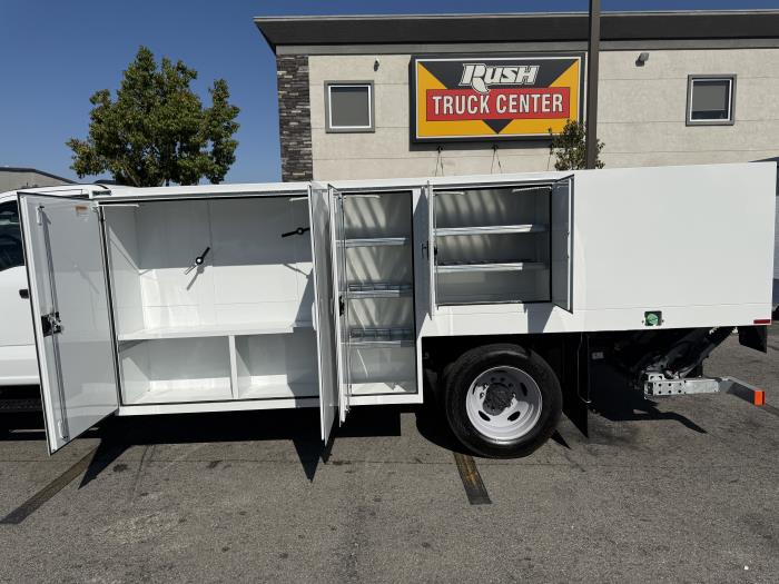 2025 Ford F-550-6