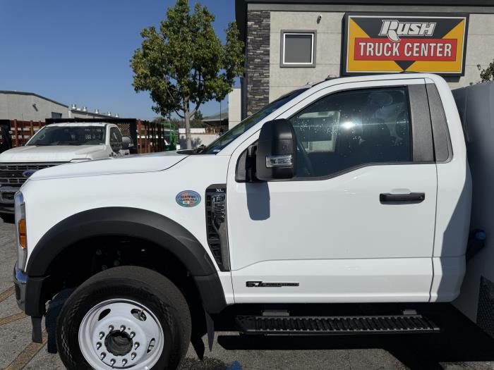 2025 Ford F-550-21