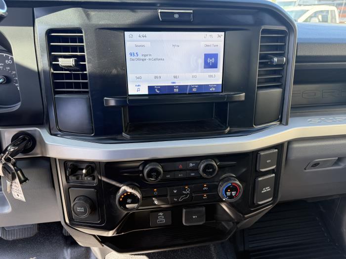 2025 Ford F-550-27