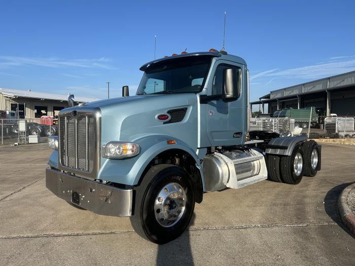 2022 Peterbilt 567-1
