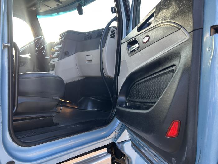 2022 Peterbilt 567-22