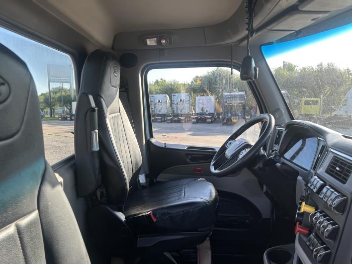 2022 Peterbilt 567-23