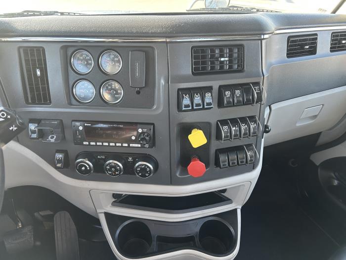 2022 Peterbilt 567-29