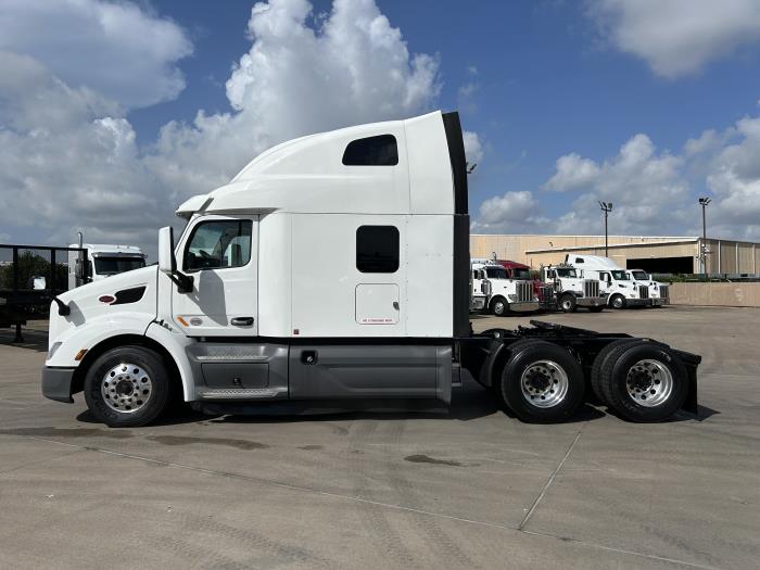 2021 Peterbilt 579-2