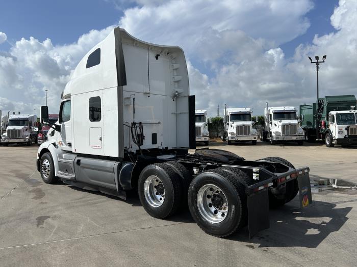2021 Peterbilt 579-3