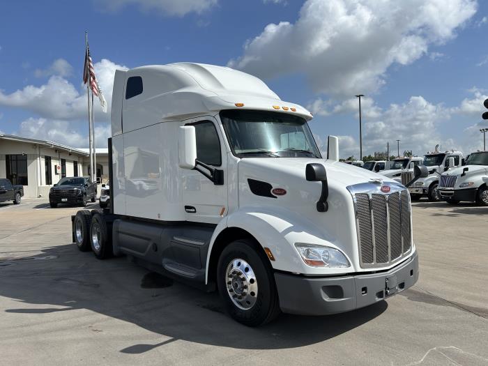 2021 Peterbilt 579-7