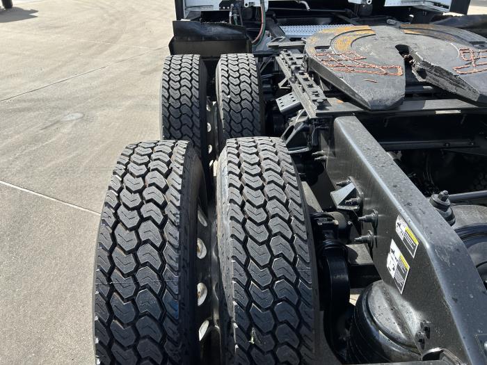 2021 Peterbilt 579-11