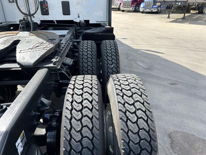 2021 Peterbilt 579-12