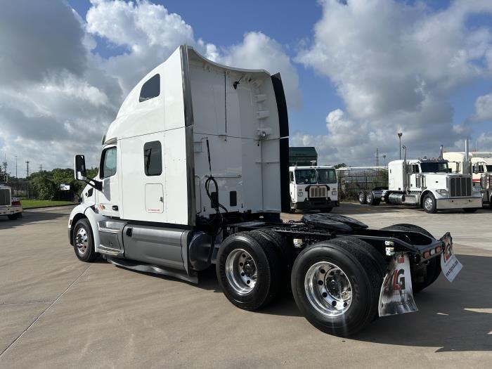 2021 Peterbilt 579-3