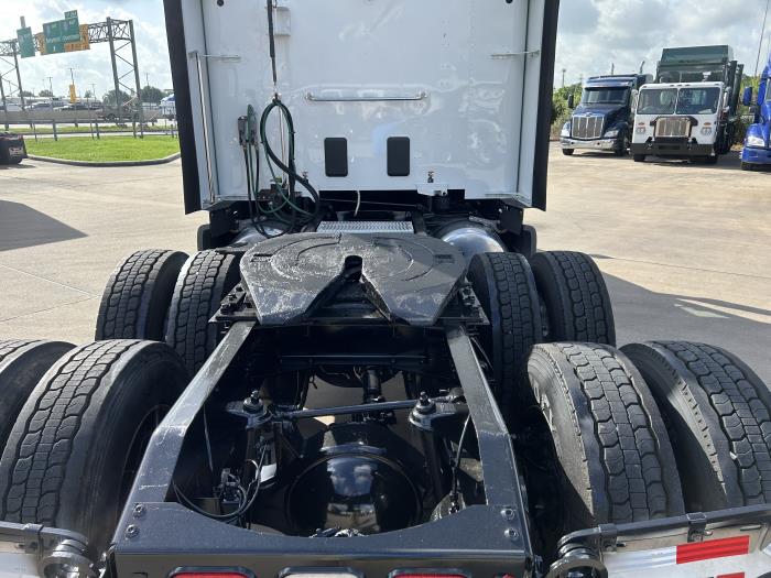 2021 Peterbilt 579-13