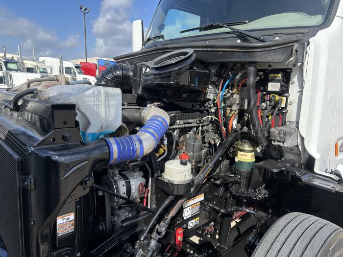 2021 Peterbilt 579-16