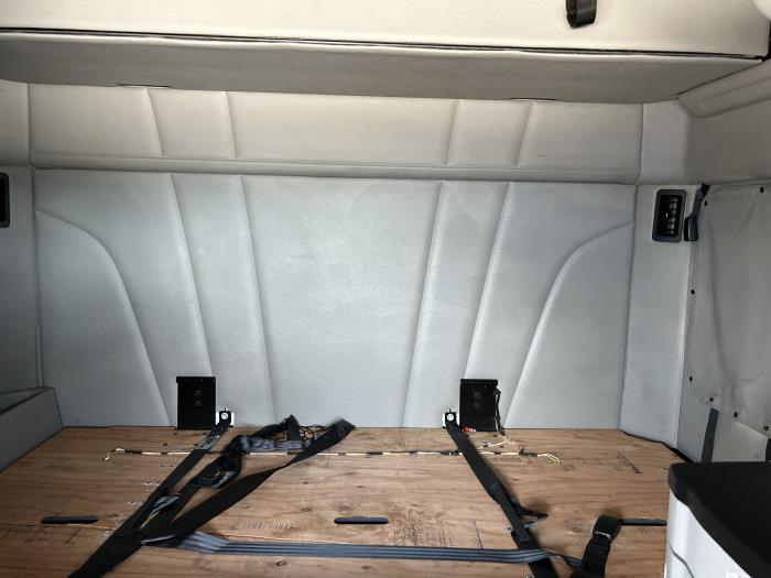 2021 Peterbilt 579-32