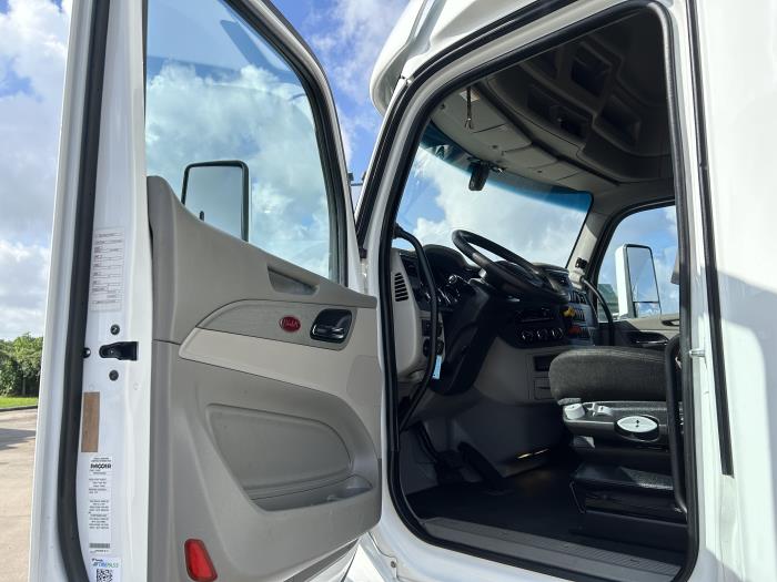 2021 Peterbilt 579-24