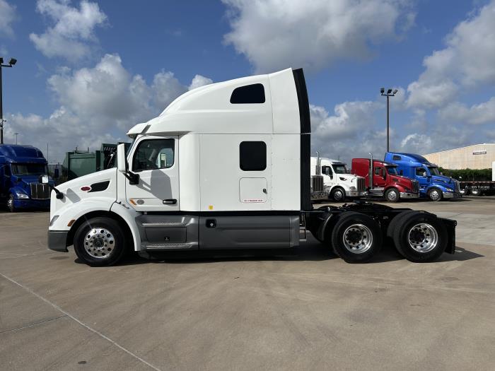 2021 Peterbilt 579-2