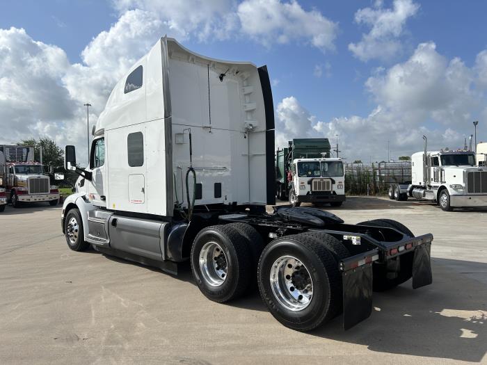 2021 Peterbilt 579-3