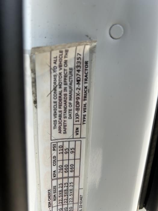 2021 Peterbilt 579-27
