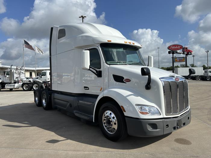 2021 Peterbilt 579-7