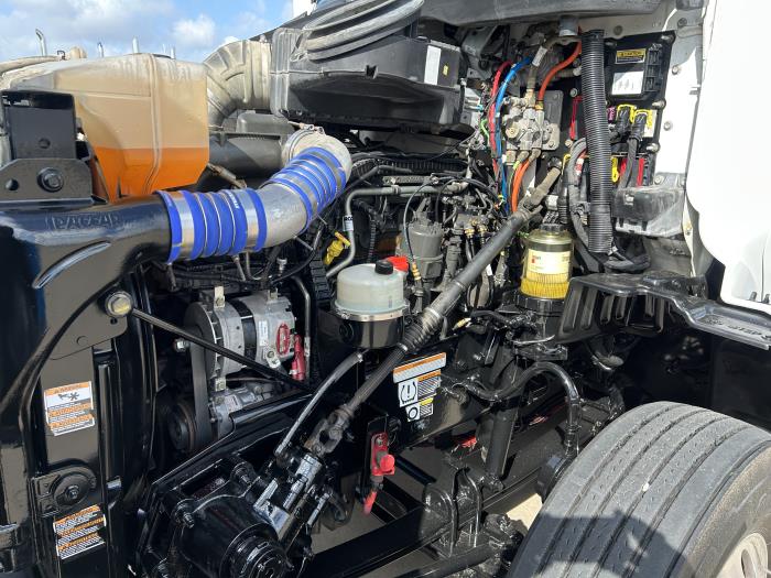 2021 Peterbilt 579-16