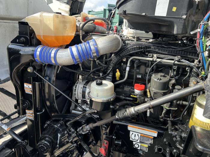 2021 Peterbilt 579-17