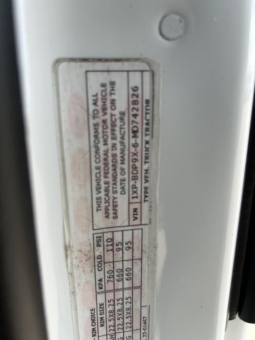 2021 Peterbilt 579-27