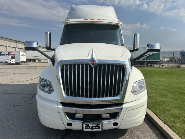 2019 International LT625-8