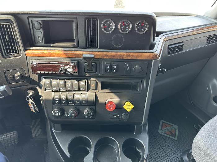 2019 International LT625-18