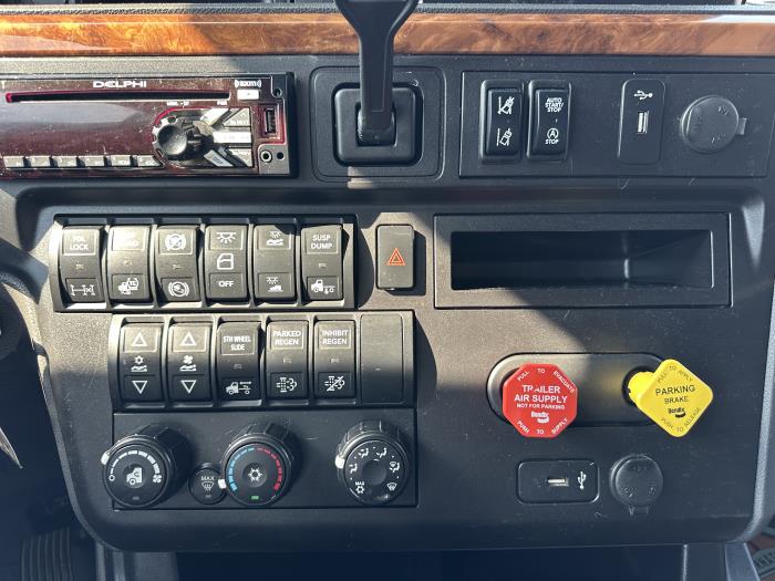 2019 International LT625-19