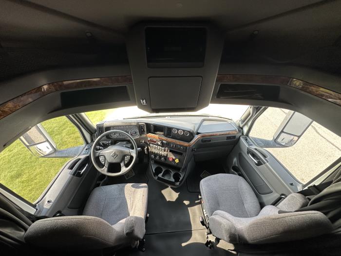 2019 International LT625-21