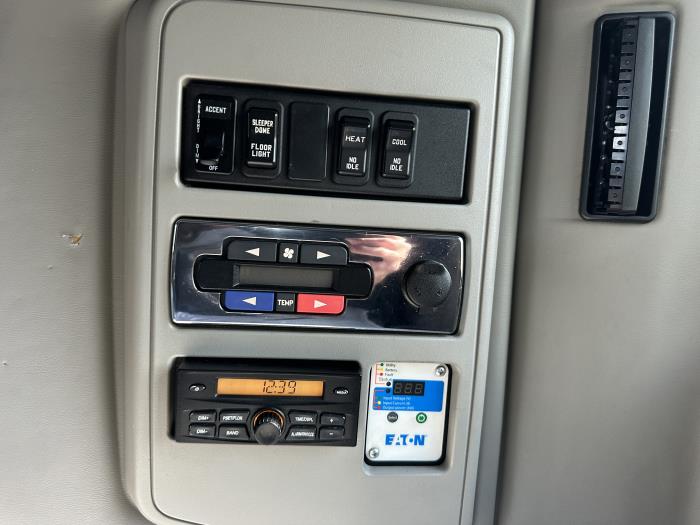 2019 International LT625-28